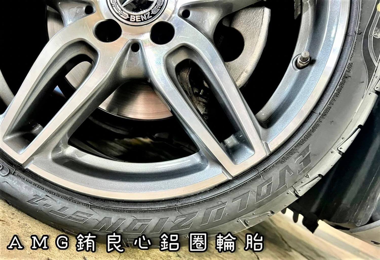 Benz W176車主升級更換原廠賓士正AMG 18吋大框胎一套的第8張圖片