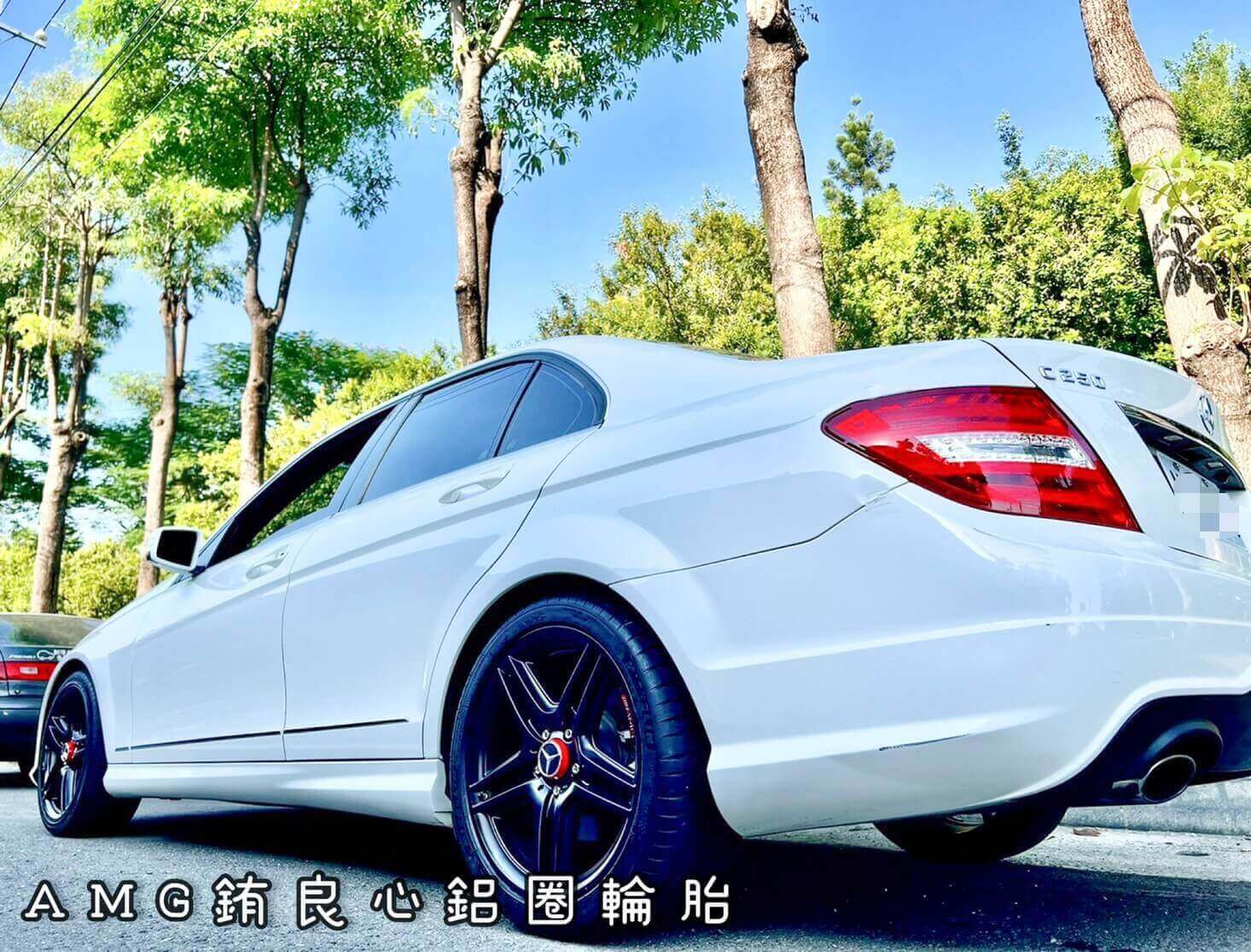 W204 C250_車主升級更換正BENZ原廠Amg 18寸前後配大框的第3張圖片