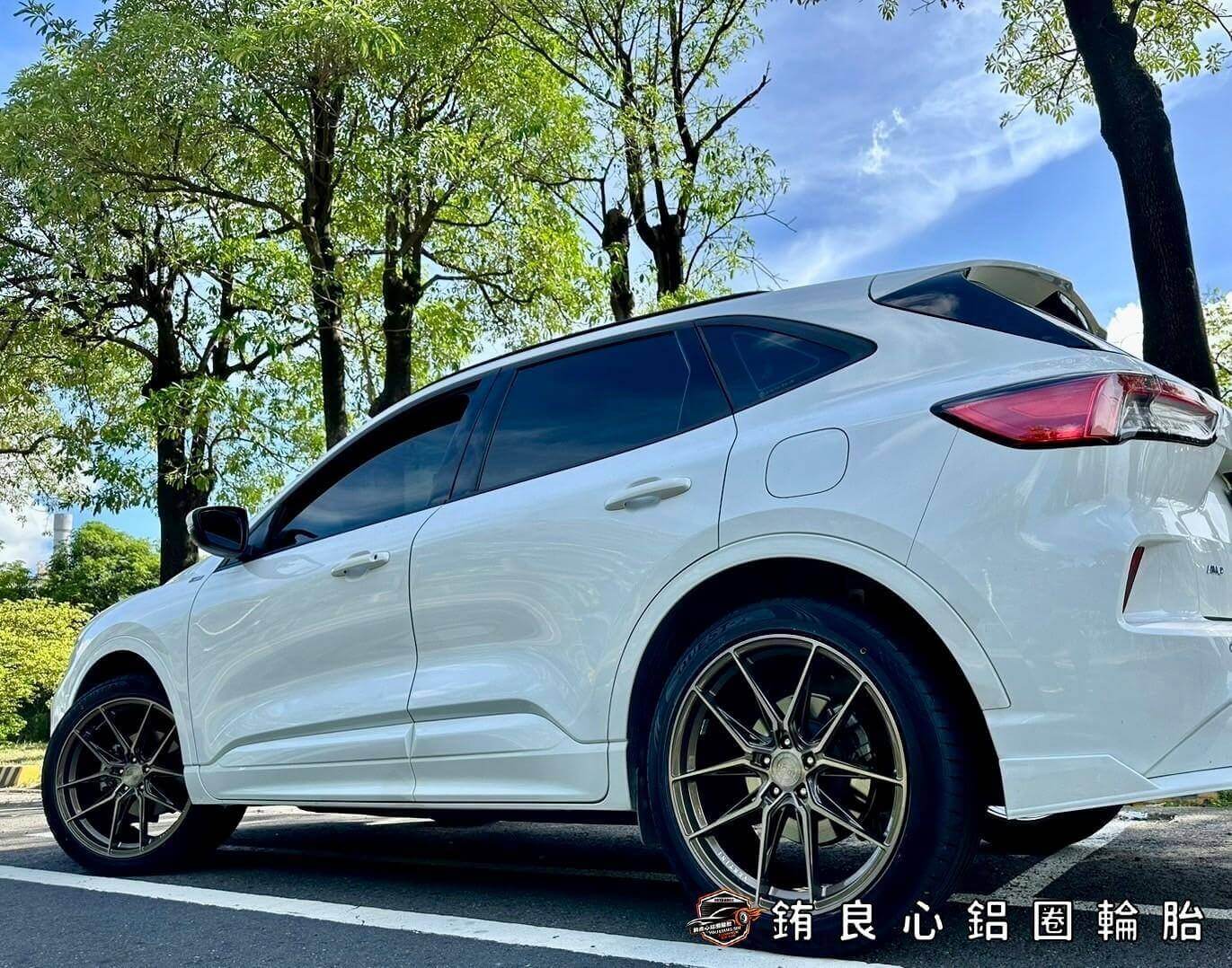 ✨VERTINI RFS1.8 x 20吋 x Ford Kuga ST-Line的第4張圖片