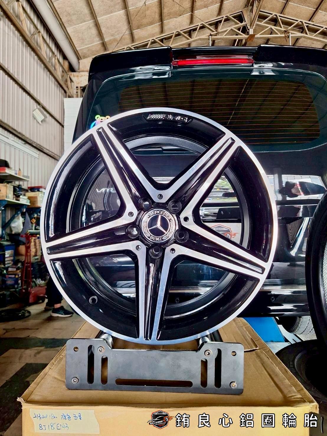 恭喜Mercedes-Benz Vito車主升級原廠夜色AMG 派大星大框胎一套的第3張圖片