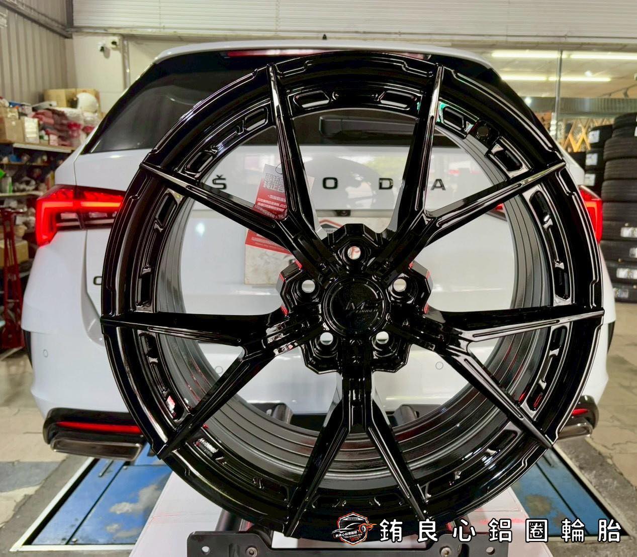 ✨MS MS867 x 19吋 x Skoda Octavia RS 4代的第3張圖片